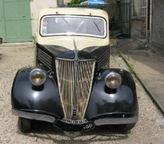 Renault Celtaquatre 1936.1.jpg